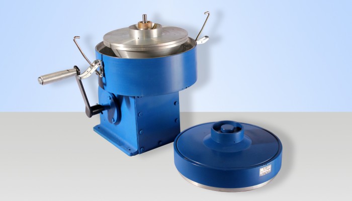 Centrifuge_Extractor_hand_21
